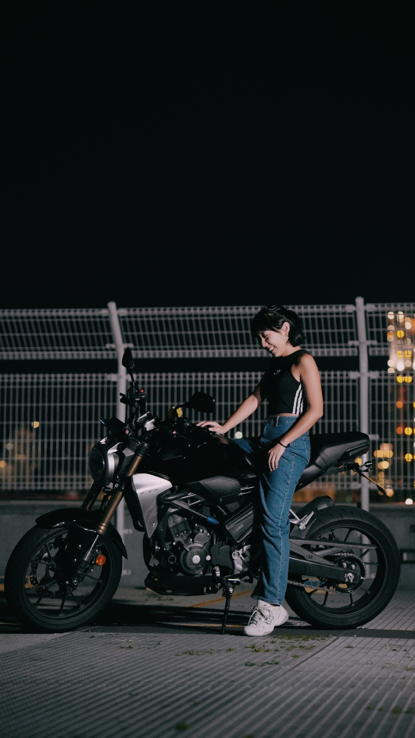 女子车流图鉴｜HONDA CB300R 数码科技 图3张