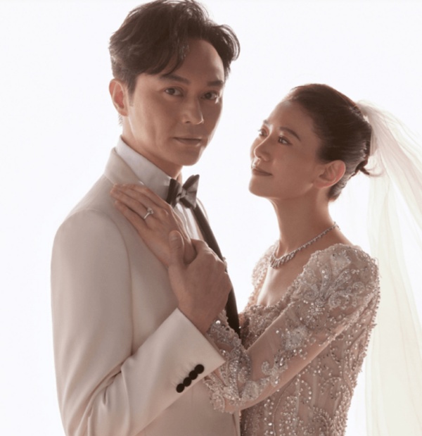 【小编说】张智霖把婚礼搬上被批：做作！《披荆斩棘》不就是一档秀吗？（by 大块脸） 娱乐资讯 图3张