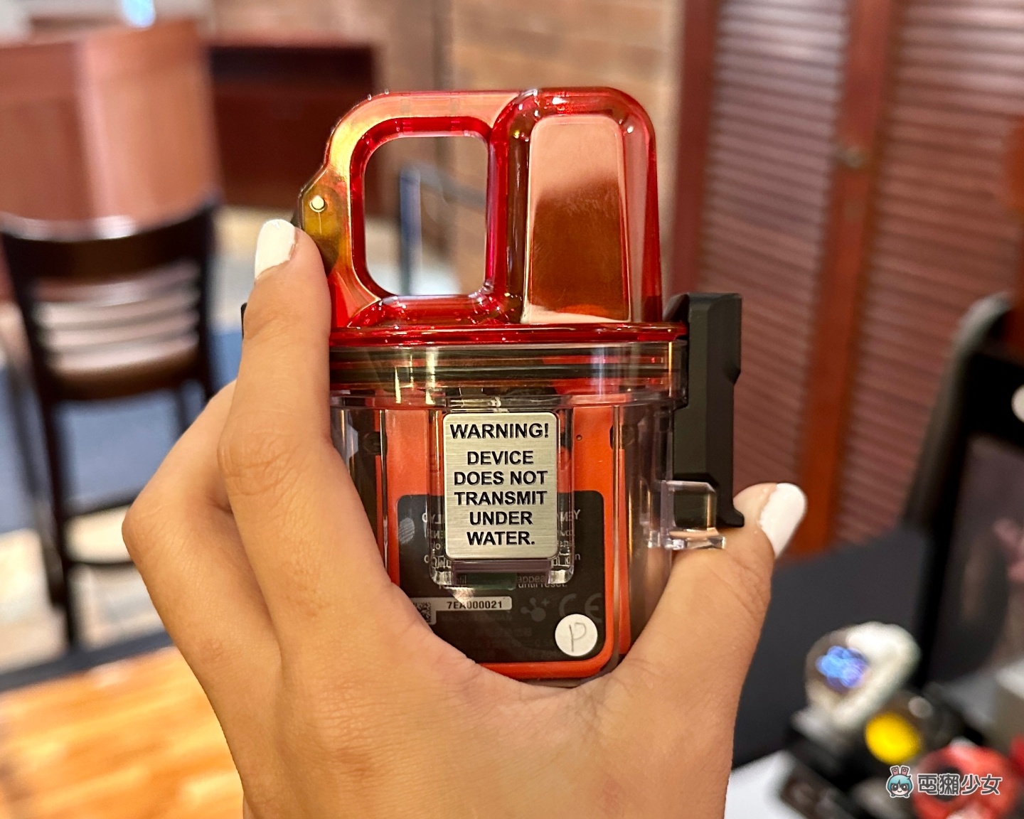 出门｜看到 Garmin inReach Mini 2 卫星通讯器本人，居然还有防水壳！登山潜水一次包办，把关户外活动安全 数码科技 图7张