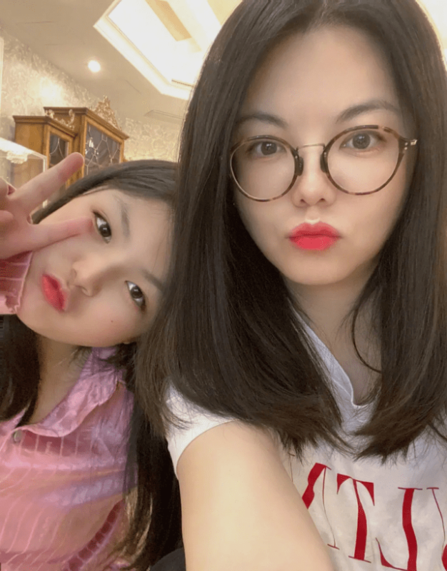 李湘晒王诗龄13岁生日照！网赞：越来越好看 娱乐资讯 图3张