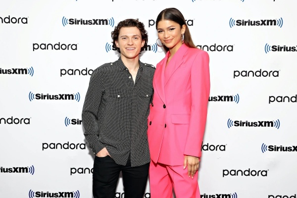 Tom Holland同框女友 遭酸“太矮”！霸气回应 娱乐资讯 图3张