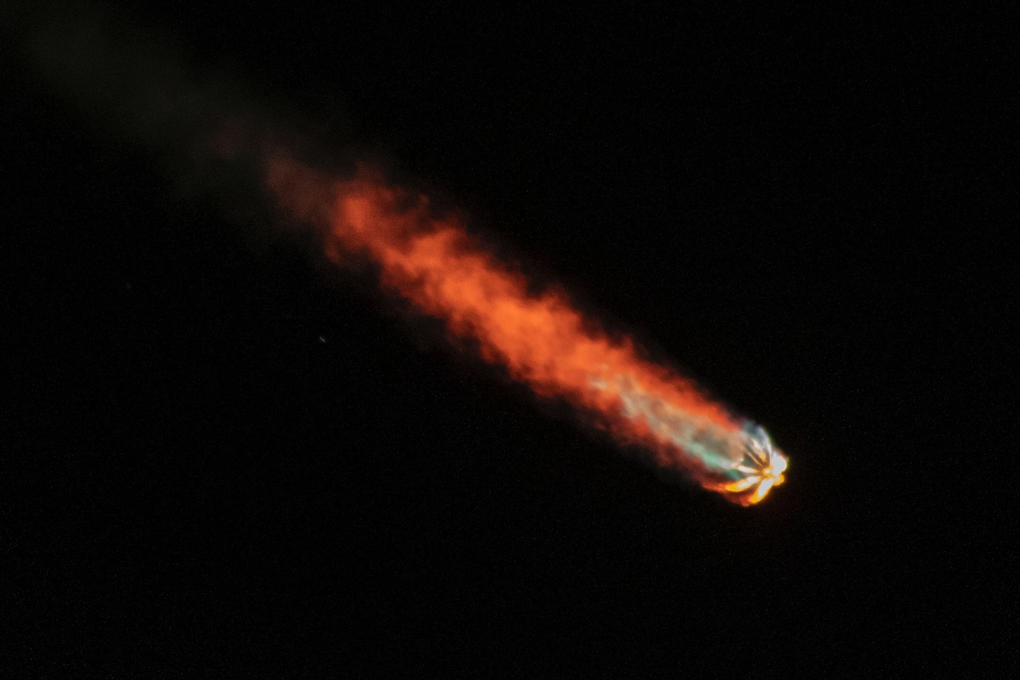 马斯克又改口！Starlink 将继续免费支援乌克兰 但依旧不爽低轨卫星斥资 SpaceX 太多钱 数码科技 图2张