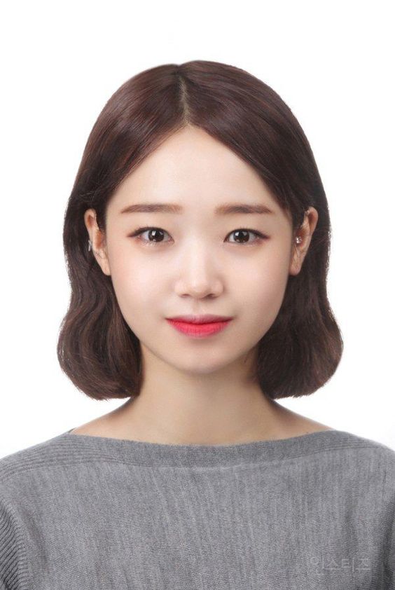 美妆 I 自拍Passport照片伪素颜妆容5招，学会包你五官很立体！ 更多热点 图1张