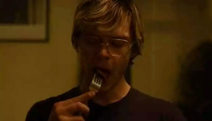 人物 I 13年杀17人，速速了解美国著名连环杀手Jeffrey Dahmer！ 更多热点 图2张