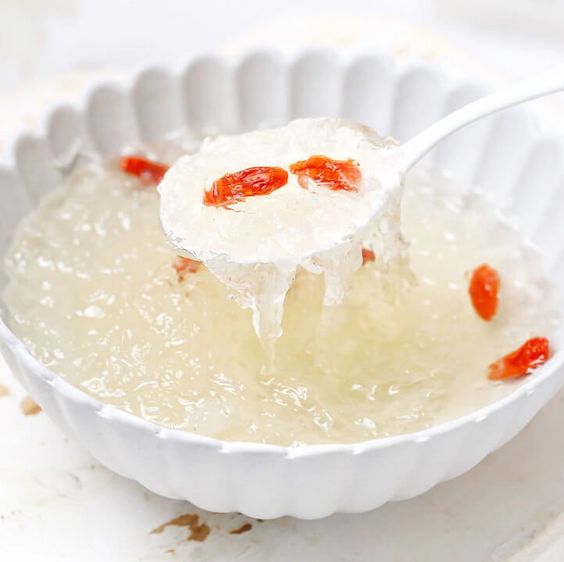 Tips I 多少水炖燕窝才对？什么时间吃燕窝最好？7大吃燕窝的专业认识 更多热点 图1张