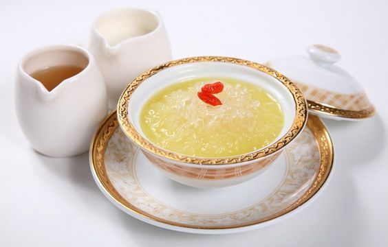 Tips I 多少水炖燕窝才对？什么时间吃燕窝最好？7大吃燕窝的专业认识 更多热点 图3张