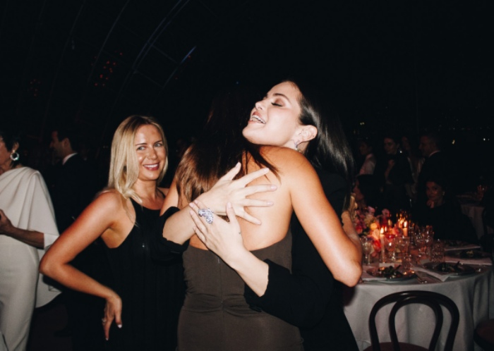 Style I Justin Bieber前女友、现任老婆世纪同框，Selena & Hailey现场比辣！ 更多热点 图2张