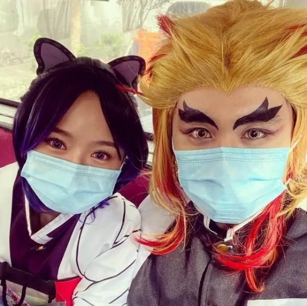 《下流上车族》小女儿“车蔓蔓”走红！圈外男友神似林敏骢？ 娱乐资讯 图2张