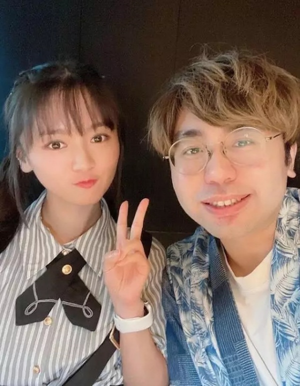 《下流上车族》小女儿“车蔓蔓”走红！圈外男友神似林敏骢？ 娱乐资讯 图5张
