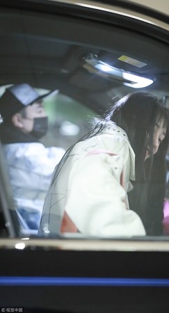 “周姓女艺人”遭渣男劈腿！狗仔曝3线索全指向她 娱乐资讯 图2张