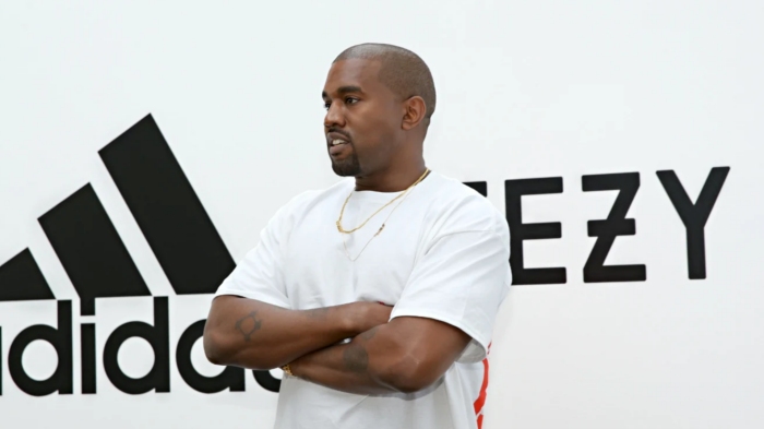 News I 反犹太言论惹祸！设计师Kanye West被Balenciaga、adidas切割！ 更多热点 图1张