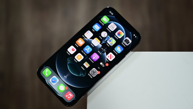 News I iOS 15.7.1修正17项安全漏洞！Apple要果粉立马更新！ 更多热点 图3张