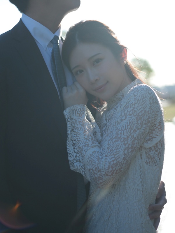 鸡排妹嫁日本人 解释：保留原本姓氏 娱乐资讯 图1张
