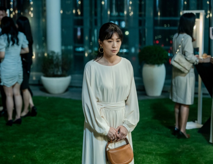 情感 I 《她和她的她》吴慷仁冷暴力贾静雯让人窒息，怎样才算冷暴力？ 更多热点 图1张
