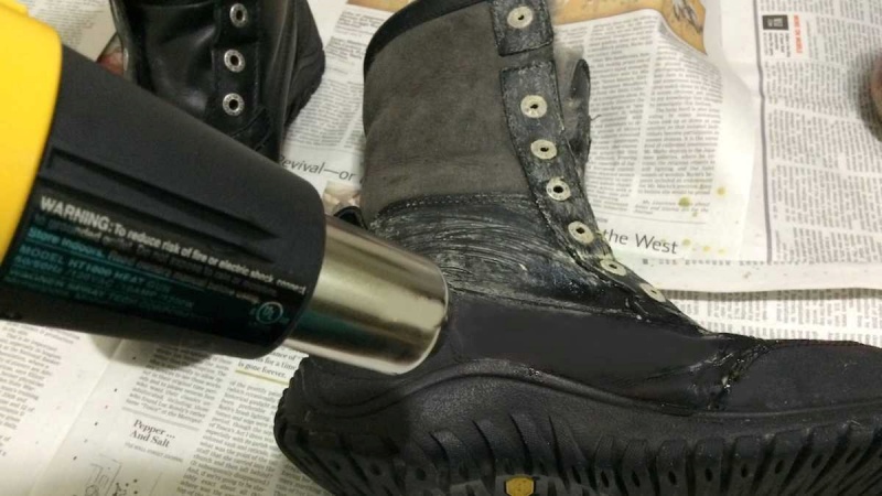Tips I 下雨天出门球鞋弄湿怎么办？学好4招让鞋子快速变干！ 更多热点 图3张