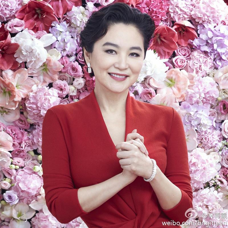 林青霞现身台北面摊亲自煮面　泄下月行程粉全嗨翻：感觉很好！ 时尚资讯 图1张