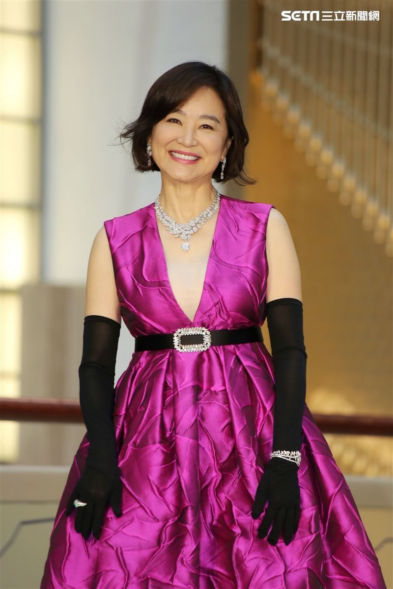 黄子佼被林青霞吓坏！睽违9年同台　曝她“私下真面目” 时尚资讯 图2张