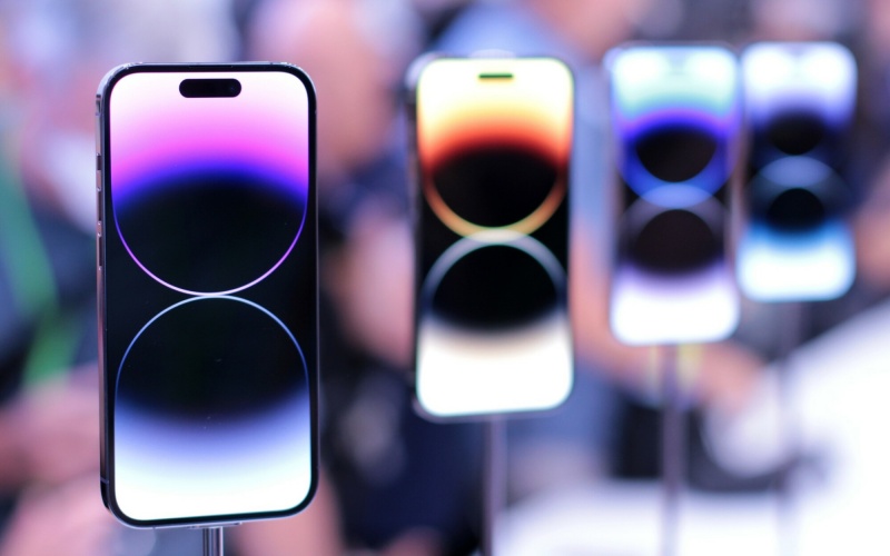 科技 I 果粉对iPhone 15许愿！希望iPhone mini回归、全新设计全上榜！ 更多热点 图1张