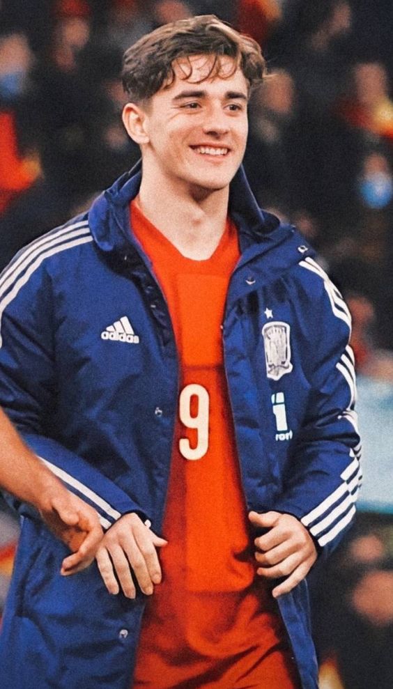 世界杯 I 2022世界杯天菜们！型男、潮男、花美男你pick哪款？ 更多热点 图8张