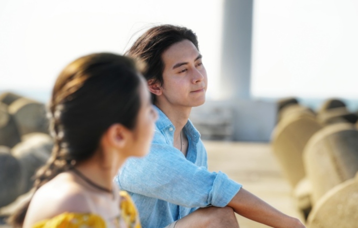 语录 I 经得起时间、懂得彼此底线，真正坚固成熟的成年友情该有的样子 更多热点 图1张