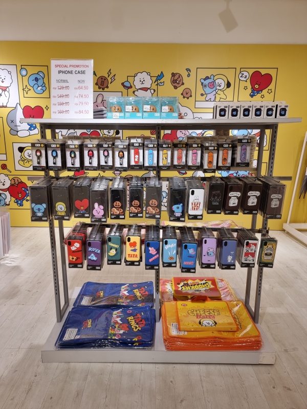 商场 I BT21和Line Friends粉必来朝圣！这里有各种周边商品 全部都想买！ 更多热点 图5张