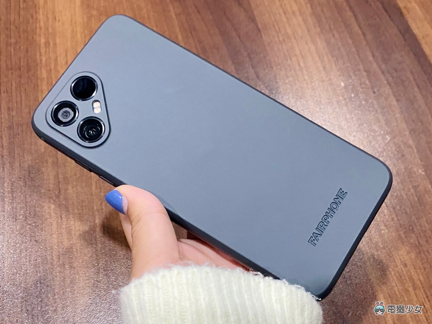 开箱｜拿到荷兰来的 Fairphone 4 了！模组化手机可以轻松拆卸自己维修 不只省钱还超环保？ 数码科技 图4张
