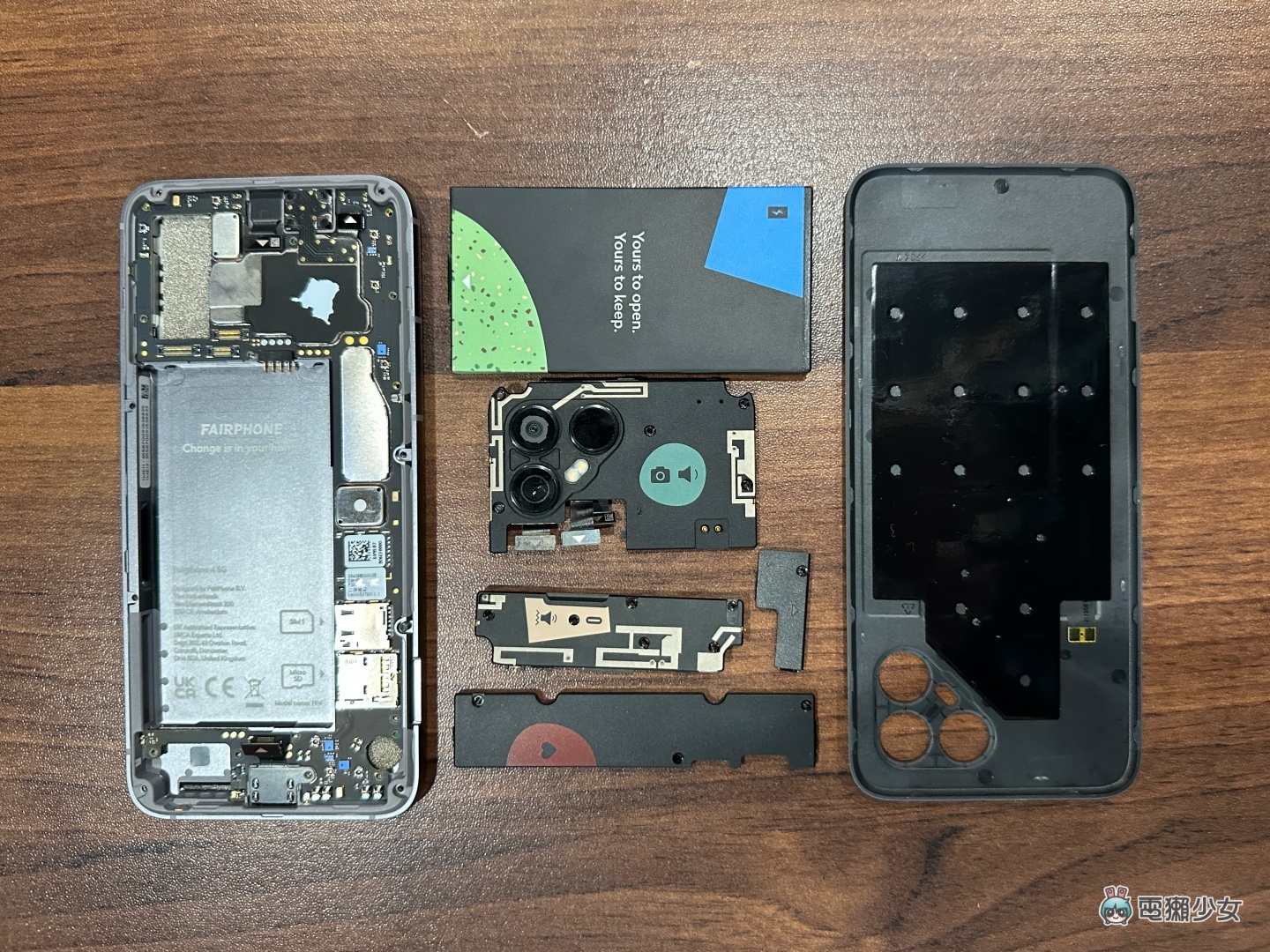 开箱｜拿到荷兰来的 Fairphone 4 了！模组化手机可以轻松拆卸自己维修 不只省钱还超环保？ 数码科技 图8张