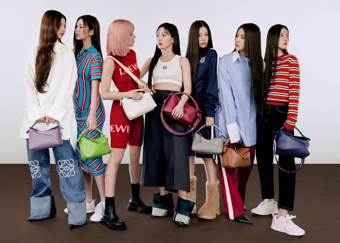 Style I 把自己的脸穿身上？韩国女团NMIXX穿LOEWE早春洋装惊呆粉丝 更多热点 图4张