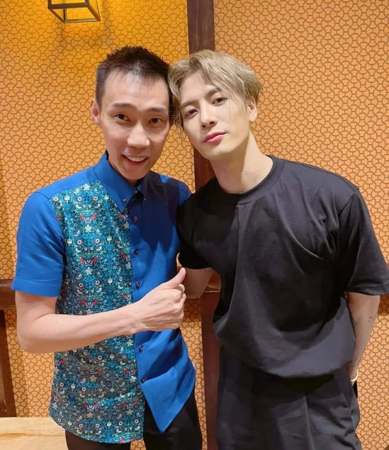 “两个前奥运选手”相见欢！李宗伟合照王嘉尔：儿子都妒忌 娱乐资讯 图1张