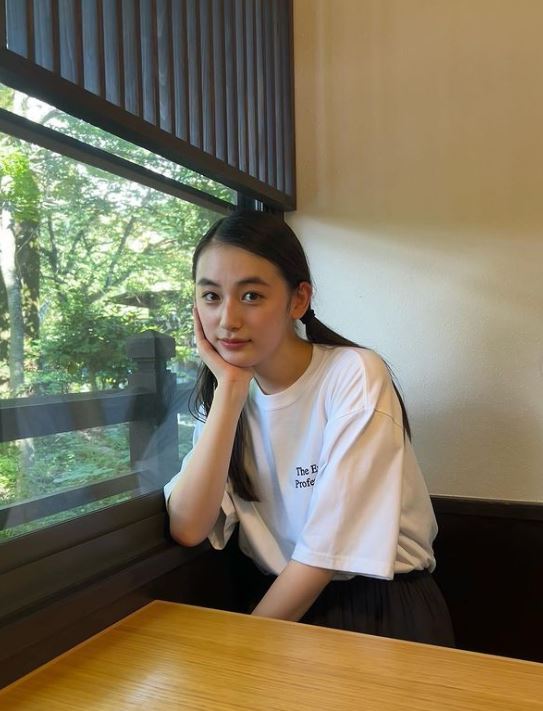 Tips I 《First Love初恋》八木莉可子初恋脸5特征，你具备了吗？ 更多热点 图6张