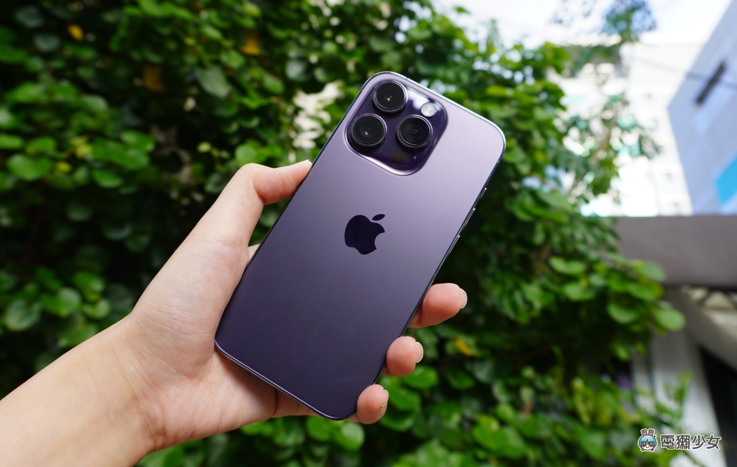 iPhone 14 Pro 系列又有灾情？有国外网友在开机时惊觉出现异常闪烁和线条 数码科技 图1张