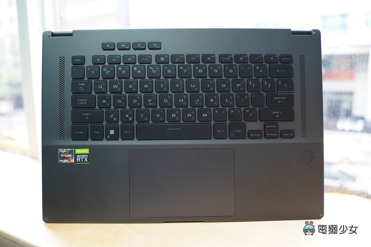 16 吋也能是翻转电竞笔电！ROG Flow X16 带着顶规 AMD 处理器与 NVIDIA 独立显卡翻过去，轻薄可携、灵活多工 数码科技 图18张