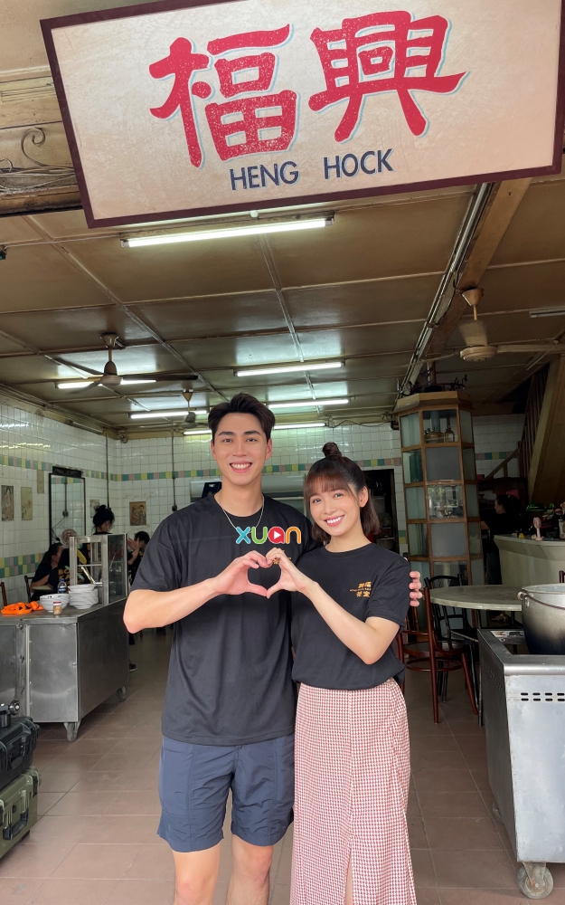 Uriah半夜赤裸上半身操肌！和刘倩妏演情侣不来电“像brother多一点” 娱乐资讯 图2张