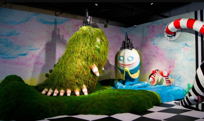 展览 I 鬼才导演Tim Burton也要赴马来西亚办展！展览3月21日正式开始！ 更多热点 图3张