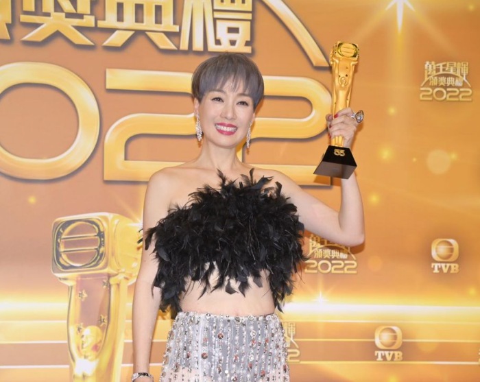 Style I 万千星辉红毯造型盘点，胡定欣被指耍心机、马来西亚设计师作品也出现？ 更多热点 图10张