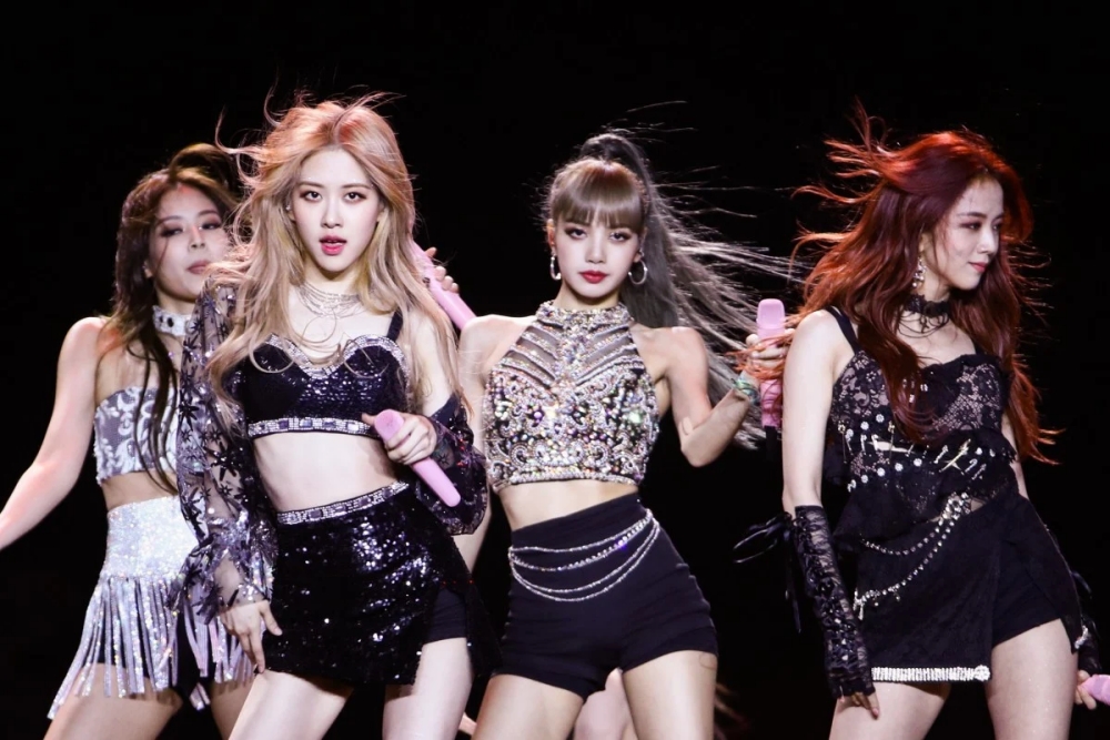 林俊杰追星BLACKPINK！看LISA solo 舞台高呼：Queen 娱乐资讯 图3张
