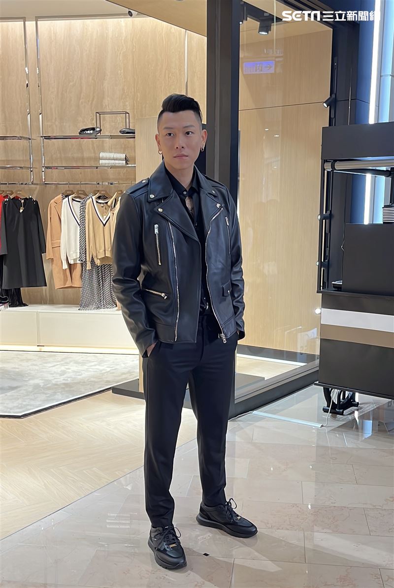 庆功喝醉“撞伤鼻梁破相”首现身！瘦子帅度不减“还原溅血经过” 时尚资讯 图1张