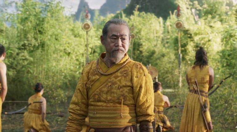 72岁《功夫》包租公　元华“悄露面”惊人近况曝光！网嗨喊：也太潮 时尚资讯 图2张