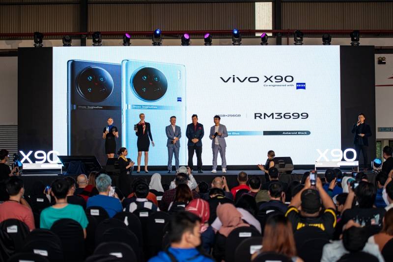 新机 I vivo X90系列5大亮点登场！普通人都能拍出帅哥美女 售价RM3699起！ 更多热点 图5张