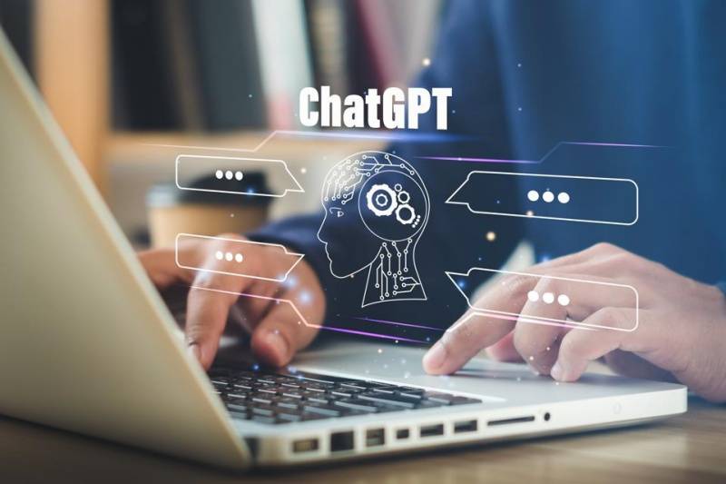科技 I ChatGPT来势汹汹！全球最大搜索引擎将被TA取代之？ 更多热点 图1张