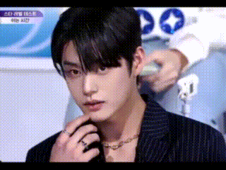 Boys Planet男男捧脸激吻！“不想留下遗憾” 亲完还摸嘴唇 娱乐资讯 图3张