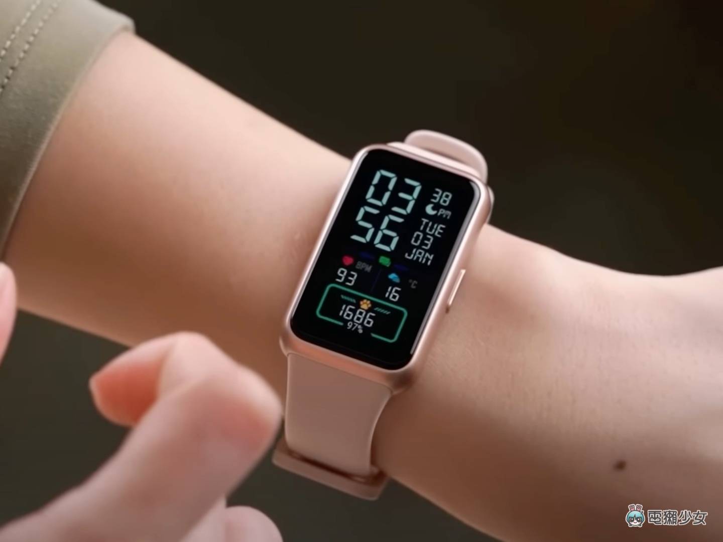 评测｜五款智慧手环使用一个月的综合评比！小米手环 7 Pro、华为 Band 7、Fitbit Inspire 3、ASUS VivioWatch 5 AERO、GARMIN vivosmart 5 数码科技 图2张