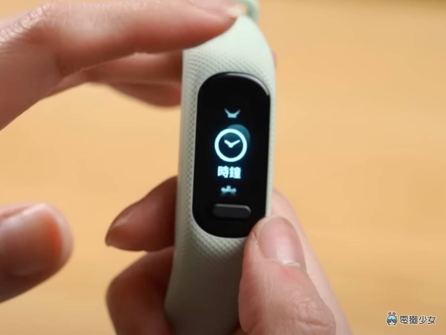 评测｜五款智慧手环使用一个月的综合评比！小米手环 7 Pro、华为 Band 7、Fitbit Inspire 3、ASUS VivioWatch 5 AERO、GARMIN vivosmart 5 数码科技 图6张