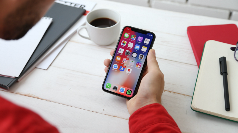 Tips I iPhone没反应又有音频描述？教你两个方法关闭“VoiceOver”功能！ 更多热点 图1张
