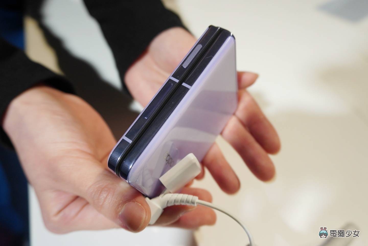 OPPO 折叠手机打赢三星了吗？让 Find N2 Flip 与 Galaxy Z Flip4 一较高下！（内有实机照） 数码科技 图4张