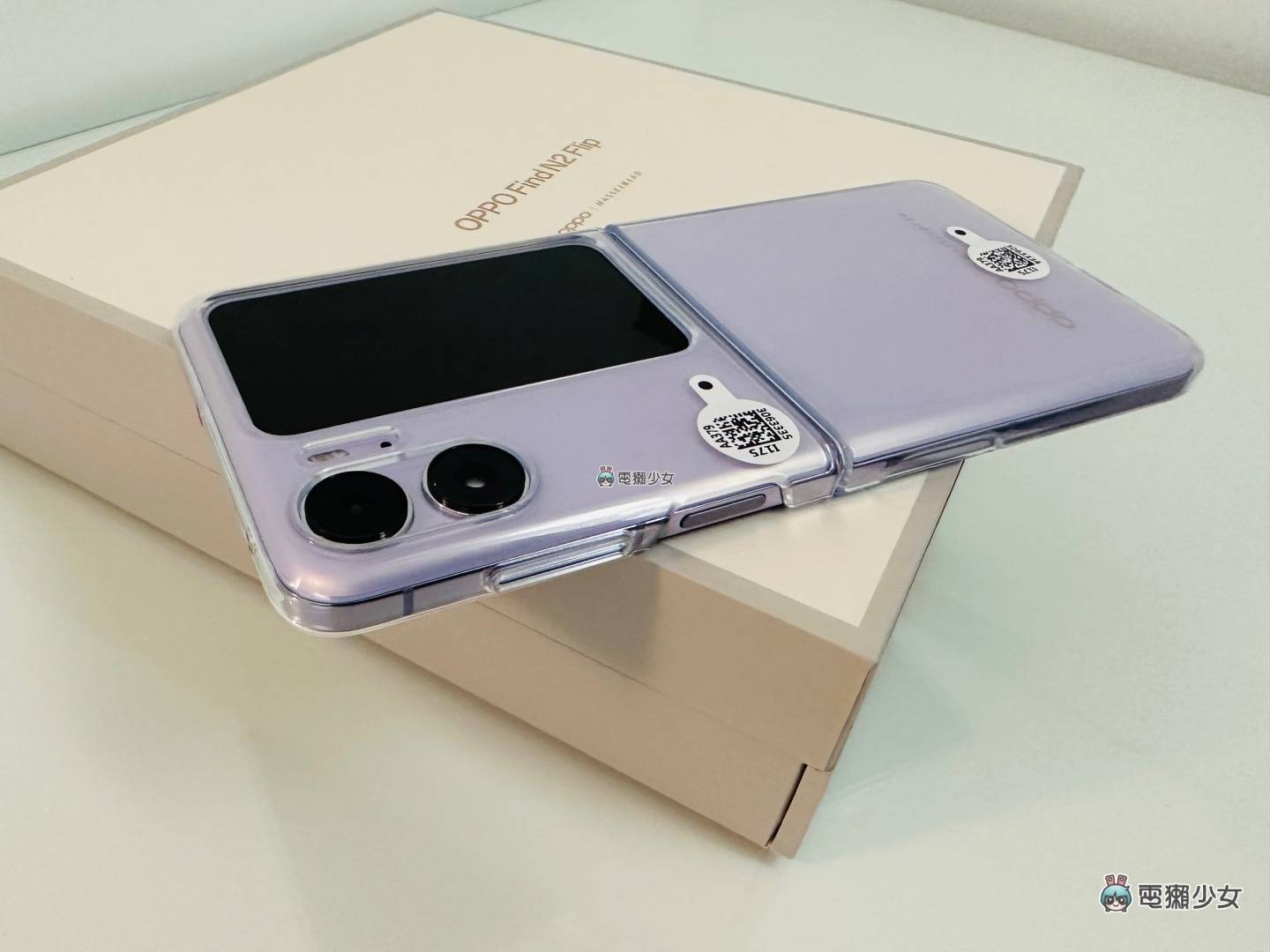 开箱｜OPPO 最新的小折叠手机 Find N2 Flip 来了！我服了那个折痕 真的太无感 数码科技 图3张