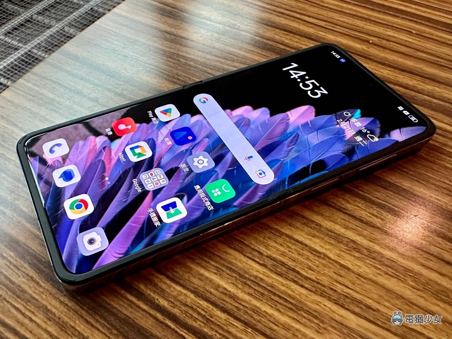开箱｜OPPO 最新的小折叠手机 Find N2 Flip 来了！我服了那个折痕 真的太无感 数码科技 图7张