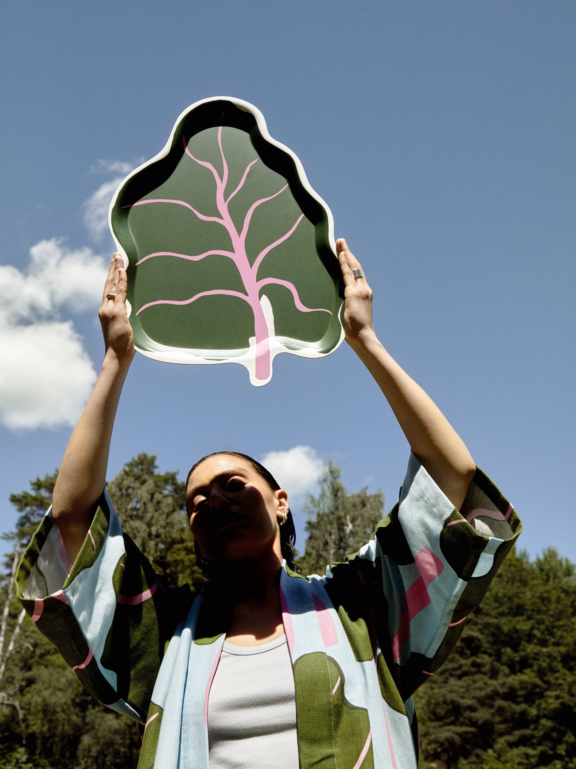 News I IKEA x Marimekko 将在3月6号全马上线，据说是非常限量的联名！ 更多热点 图2张