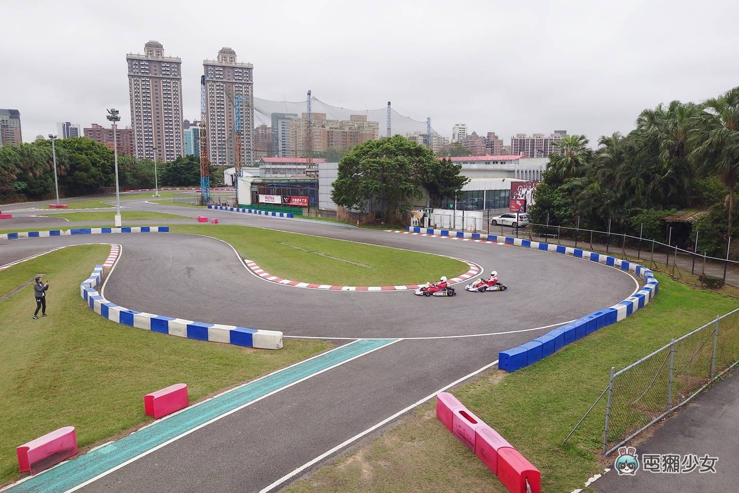出门｜更快的竞技卡丁车现身！桃园大鲁阁 Go-Kart 马力提升 KA100 与纯电车试驾 数码科技 图10张