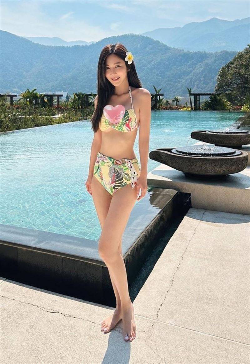 曾莞婷犯规了！直逼最大尺度“半球失守”包不住嗨喊：我的夏天来临了 时尚资讯 图4张